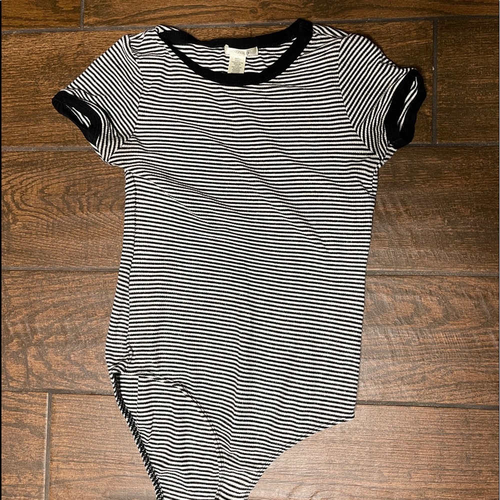 Stripe Body Suit 🖤🤍